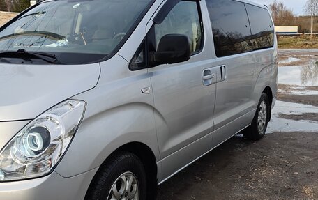 Hyundai Grand Starex Grand Starex I рестайлинг 2, 2009 год, 1 250 000 рублей, 2 фотография