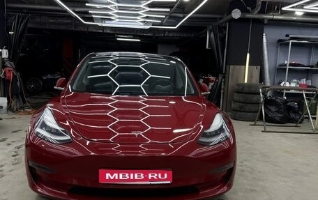 Tesla Model 3 I, 2018 год, 2 800 000 рублей, 1 фотография