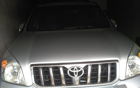 Toyota Land Cruiser Prado 120 рестайлинг, 2007 год, 1 650 000 рублей, 1 фотография