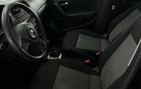 Volkswagen Polo VI (EU Market), 2012 год, 800 000 рублей, 8 фотография