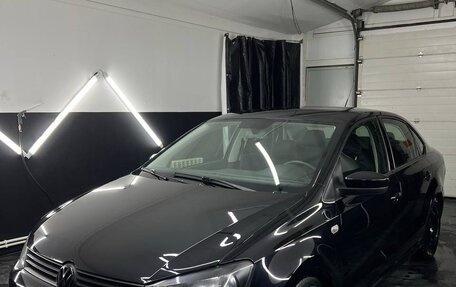 Volkswagen Polo VI (EU Market), 2012 год, 800 000 рублей, 3 фотография