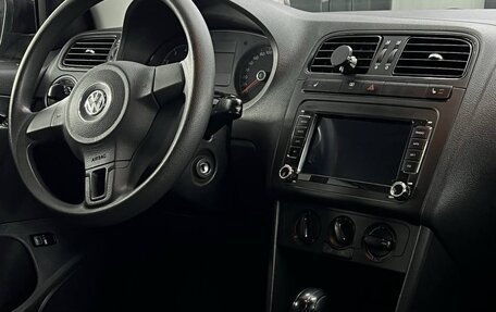 Volkswagen Polo VI (EU Market), 2012 год, 800 000 рублей, 16 фотография