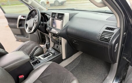 Toyota Land Cruiser Prado 150 рестайлинг 2, 2012 год, 2 750 000 рублей, 9 фотография