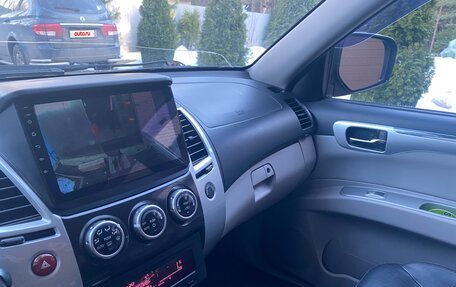 Mitsubishi Pajero Sport II рестайлинг, 2013 год, 1 750 000 рублей, 5 фотография