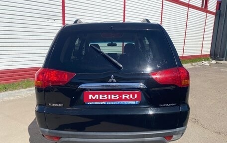 Mitsubishi Pajero Sport II рестайлинг, 2013 год, 1 750 000 рублей, 3 фотография