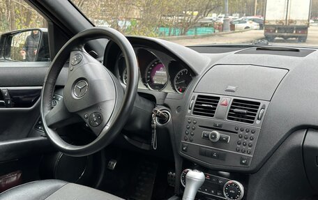 Mercedes-Benz C-Класс, 2010 год, 1 100 000 рублей, 14 фотография