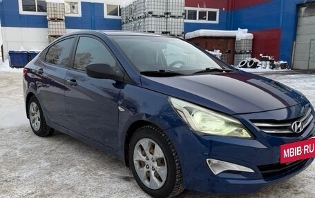 Hyundai Solaris II рестайлинг, 2015 год, 550 000 рублей, 3 фотография