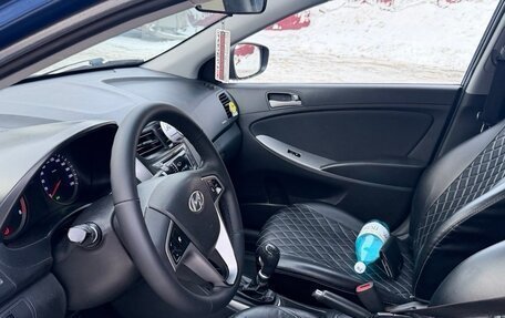 Hyundai Solaris II рестайлинг, 2015 год, 550 000 рублей, 14 фотография