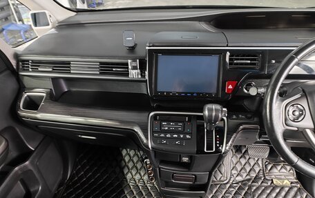 Honda Stepwgn IV, 2015 год, 1 690 000 рублей, 18 фотография