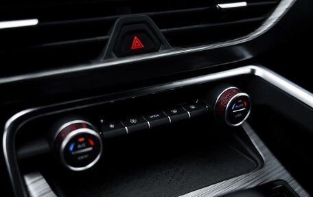 Geely Tugella FY11, 2023 год, 2 970 000 рублей, 10 фотография