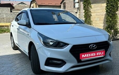 Hyundai Solaris II рестайлинг, 2017 год, 795 000 рублей, 2 фотография