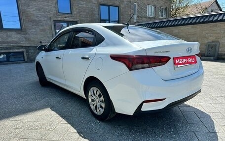 Hyundai Solaris II рестайлинг, 2017 год, 795 000 рублей, 4 фотография