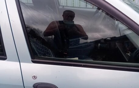 Renault Logan I, 2007 год, 100 000 рублей, 3 фотография