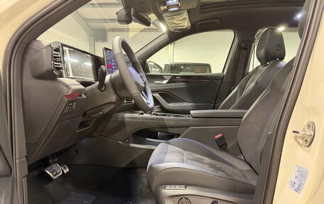 Volkswagen Tiguan, 2026 год, 4 999 000 рублей, 24 фотография