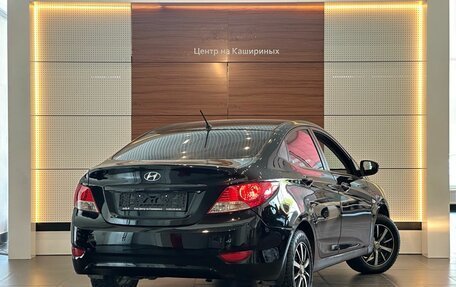 Hyundai Solaris II рестайлинг, 2011 год, 799 900 рублей, 4 фотография