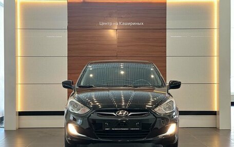 Hyundai Solaris II рестайлинг, 2011 год, 799 900 рублей, 2 фотография