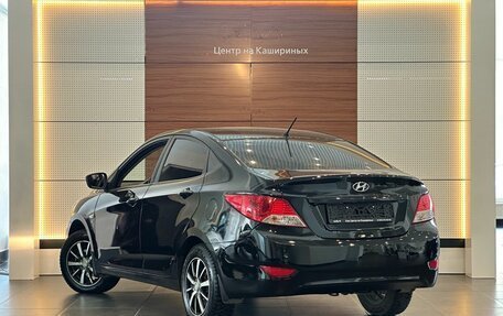 Hyundai Solaris II рестайлинг, 2011 год, 799 900 рублей, 6 фотография