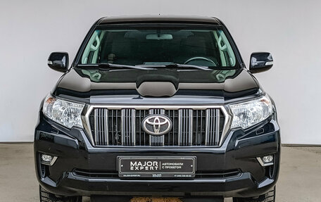 Toyota Land Cruiser Prado 150 рестайлинг 2, 2020 год, 6 200 000 рублей, 2 фотография