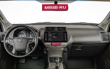 Toyota Land Cruiser Prado 150 рестайлинг 2, 2020 год, 6 200 000 рублей, 14 фотография
