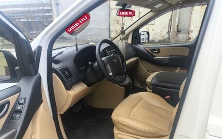 Hyundai H-1 II рестайлинг, 2016 год, 2 100 000 рублей, 8 фотография