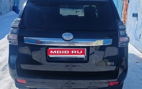 Toyota Land Cruiser Prado 150 рестайлинг 2, 2017 год, 5 185 000 рублей, 3 фотография