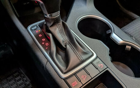 KIA Sportage IV рестайлинг, 2020 год, 2 350 000 рублей, 21 фотография