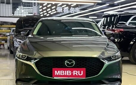 Mazda 3, 2022 год, 1 800 000 рублей, 2 фотография