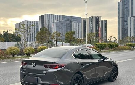 Mazda 3, 2022 год, 1 650 000 рублей, 4 фотография