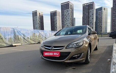 Opel Astra J, 2012 год, 770 000 рублей, 2 фотография