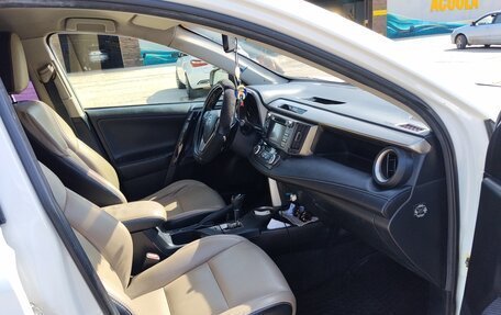 Toyota RAV4, 2013 год, 1 800 000 рублей, 5 фотография