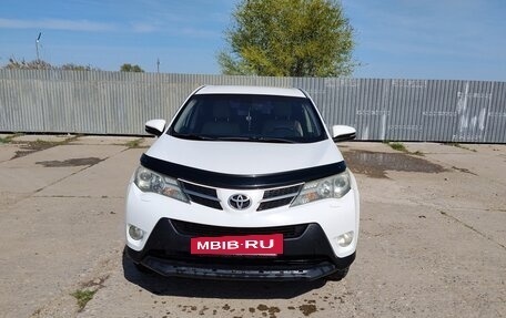 Toyota RAV4, 2013 год, 1 800 000 рублей, 2 фотография