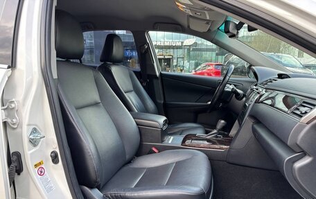 Toyota Camry, 2017 год, 2 050 000 рублей, 11 фотография