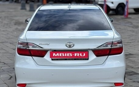 Toyota Camry, 2017 год, 2 050 000 рублей, 3 фотография