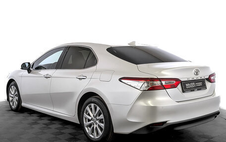 Toyota Camry, 2020 год, 3 260 000 рублей, 7 фотография