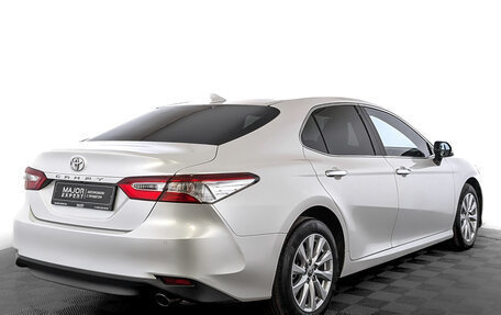 Toyota Camry, 2020 год, 3 260 000 рублей, 5 фотография