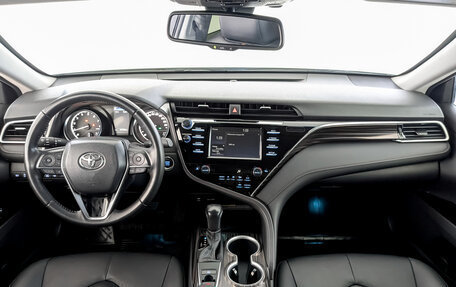 Toyota Camry, 2020 год, 3 260 000 рублей, 14 фотография