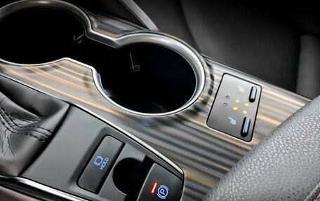 Toyota Camry, 2020 год, 3 260 000 рублей, 27 фотография