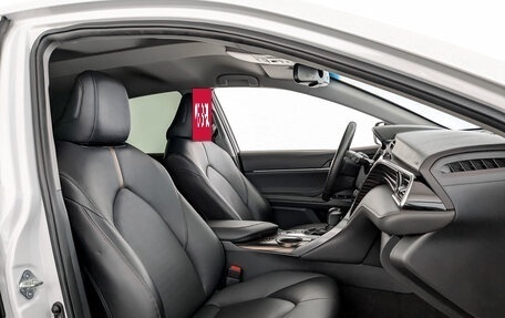 Toyota Camry, 2020 год, 3 260 000 рублей, 24 фотография