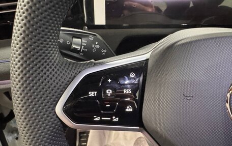 Volkswagen Tiguan, 2026 год, 4 690 000 рублей, 27 фотография