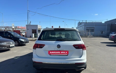 Volkswagen Tiguan II, 2021 год, 2 499 000 рублей, 6 фотография