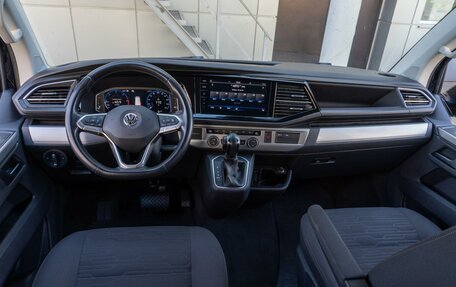 Volkswagen Multivan T6 рестайлинг, 2020 год, 6 399 000 рублей, 6 фотография