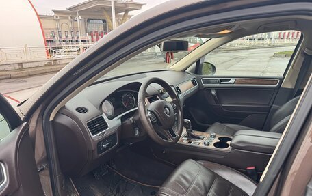 Volkswagen Touareg III, 2013 год, 1 900 000 рублей, 2 фотография
