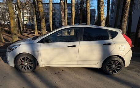 Hyundai Solaris II рестайлинг, 2014 год, 610 000 рублей, 2 фотография