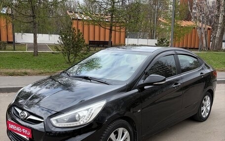 Hyundai Solaris II рестайлинг, 2013 год, 780 000 рублей, 2 фотография