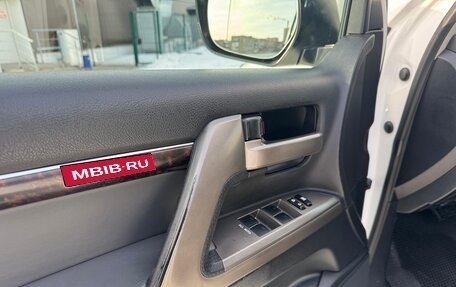 Toyota Land Cruiser 200, 2010 год, 3 400 000 рублей, 7 фотография