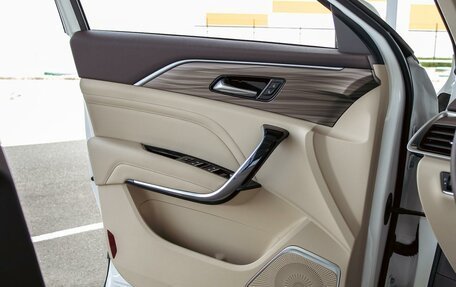 FAW Bestune T77, 2024 год, 1 955 000 рублей, 12 фотография