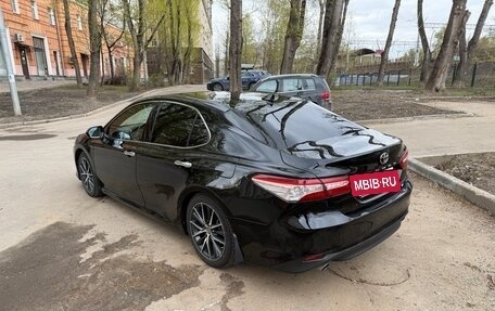 Toyota Camry, 2021 год, 3 580 000 рублей, 5 фотография