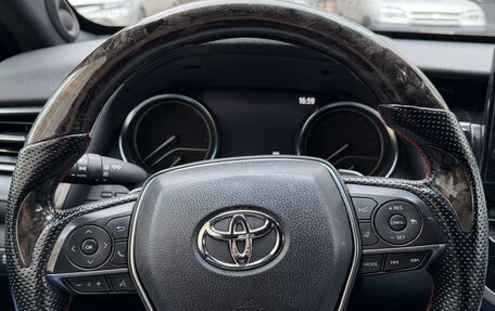 Toyota Camry, 2021 год, 3 580 000 рублей, 10 фотография