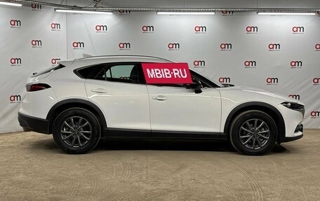 Mazda CX-4, 2023 год, 2 799 000 рублей, 8 фотография