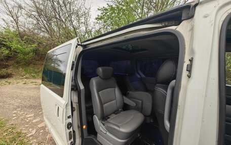 Hyundai Grand Starex Grand Starex I рестайлинг 2, 2010 год, 1 250 000 рублей, 12 фотография